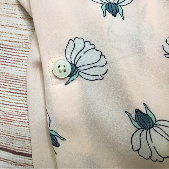 LOFT Long Sleeve Button Down Floral Print Top Size Large - Picture 5 of 7
